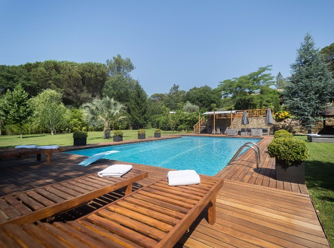 Buy Country house Girona: 20000 m² - 6.000 €