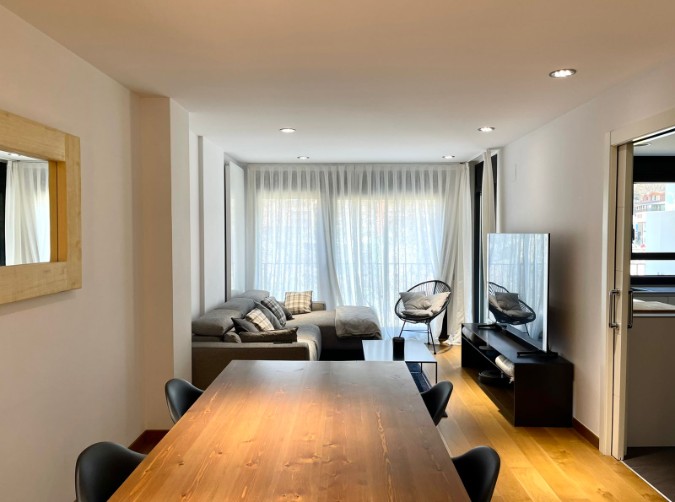Buy Flat Encamp: 103 m² - 2.500 €
